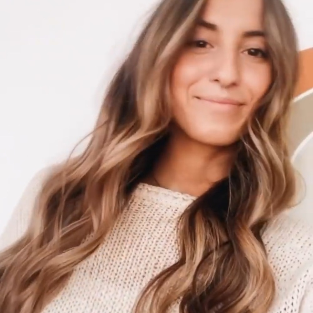 Meet your Posher, Bella